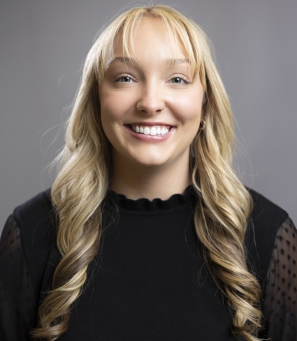 alexandra green headshot